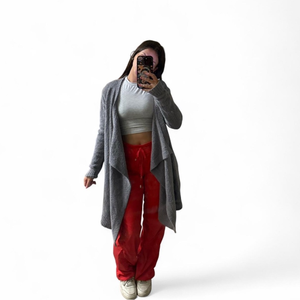 UGG Gray Cardigan Sweater Versatile Knit Design - Picture 4 of 4